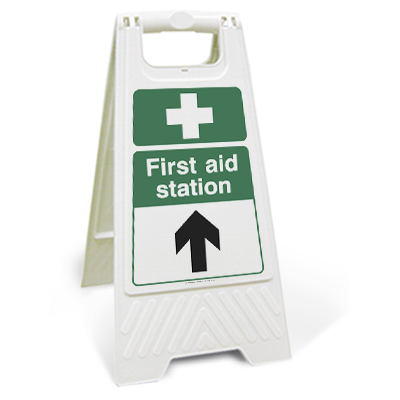 First aid station ahead (Motspur) sign