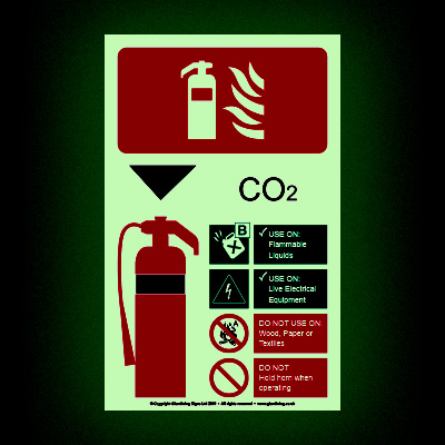 Glow-in-the-dark extinguisher Code CO2 sign